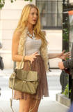 th_91916_celebrity_paradise.com_TheElder_BlakeLively36_122_495lo.jpg